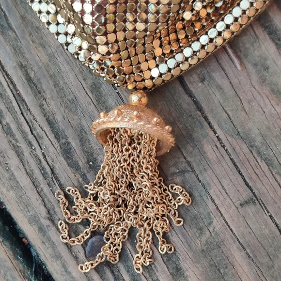 Vintage 1930s Whiting and Davis Flapper Gold Mesh Drawstring bag - Picture 3 of 12